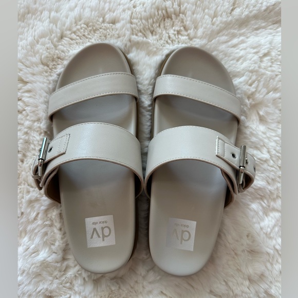 DV Dolce Vita Grey Chunky Platform Buckle Slip-on Sandals US Wms Size 7 Like New - Picture 1 of 3